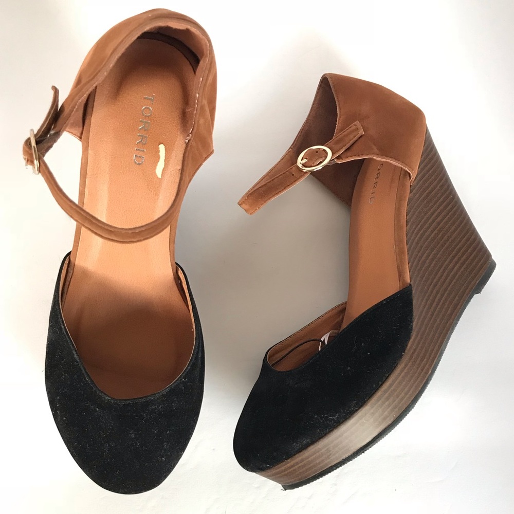Torrid Black Brown Suede Wedges Size 10 Fall Ready